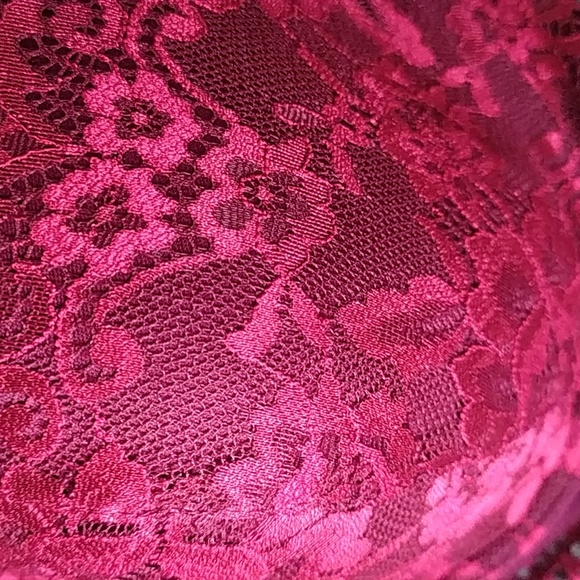 La Senza Burgundy Lace Bra - Picture 2 of 7